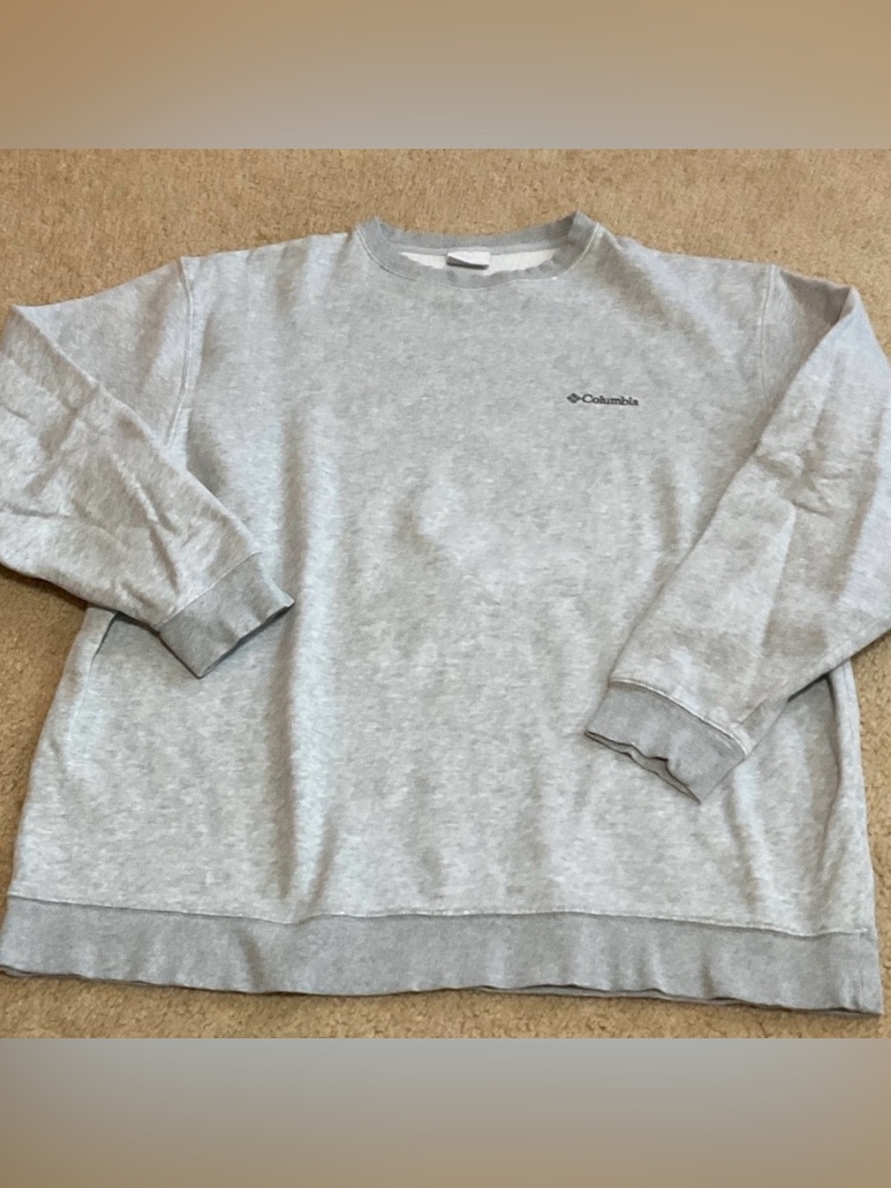 *Columbia Light Gray Crewneck Sweatshirt